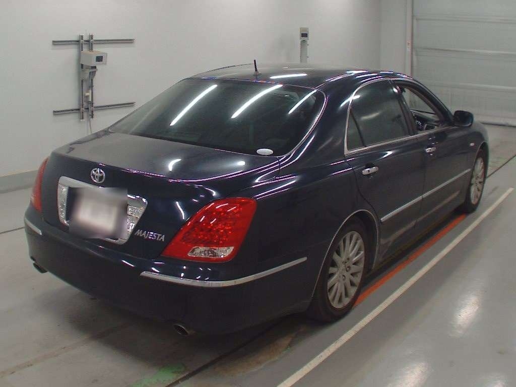 TOYOTA CROWN MAJESTA