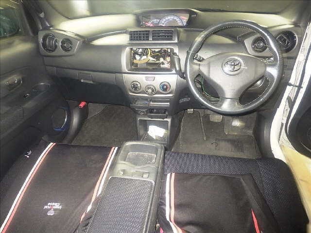 TOYOTA BB