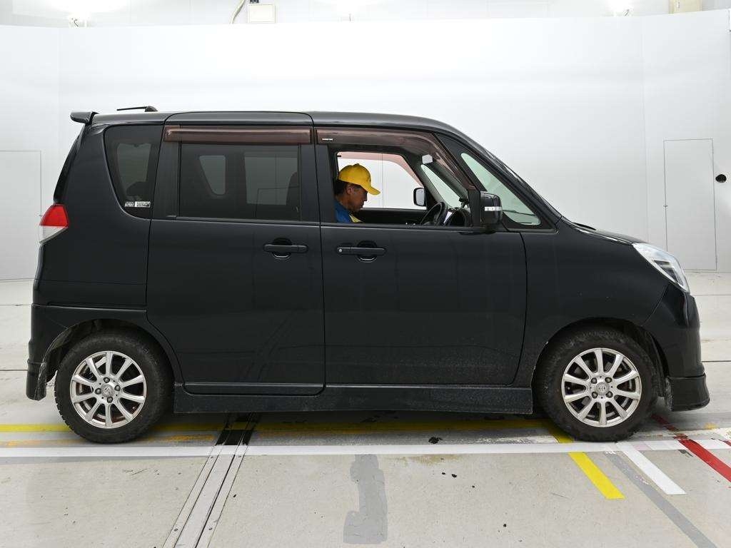 MITSUBISHI DELICA D:2
