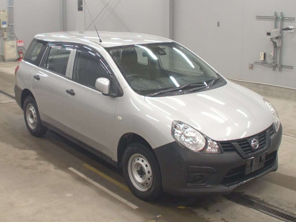 NISSAN AD