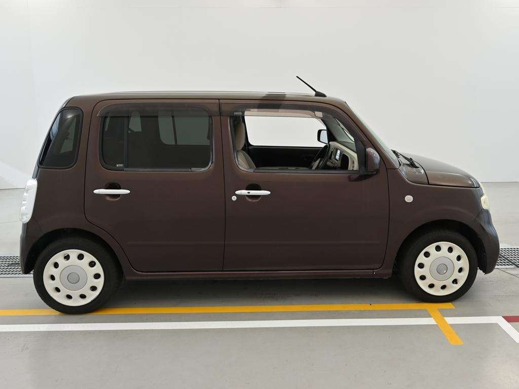 DAIHATSU MIRA COCOA
