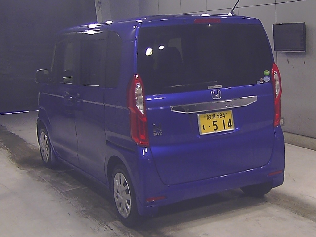 HONDA N-BOX