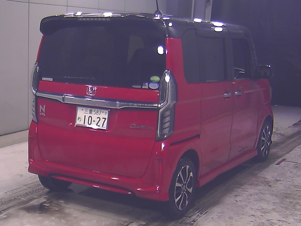 HONDA N-BOX