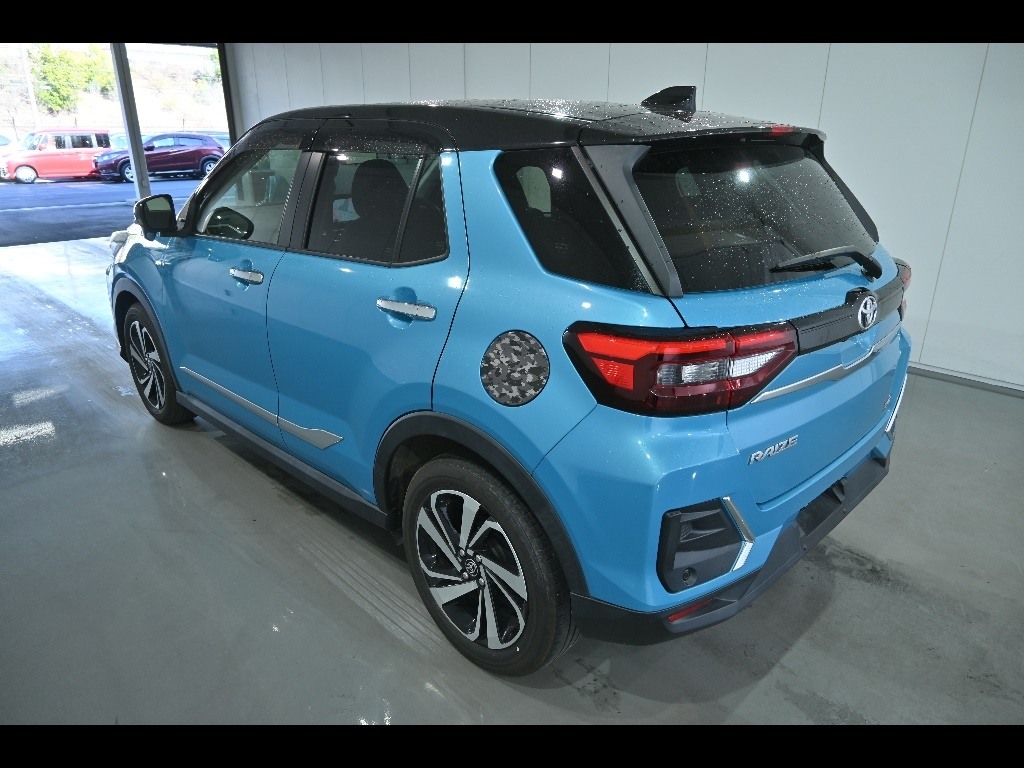 TOYOTA RAIZE