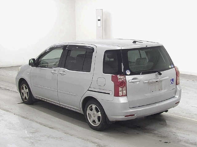 TOYOTA RAUM