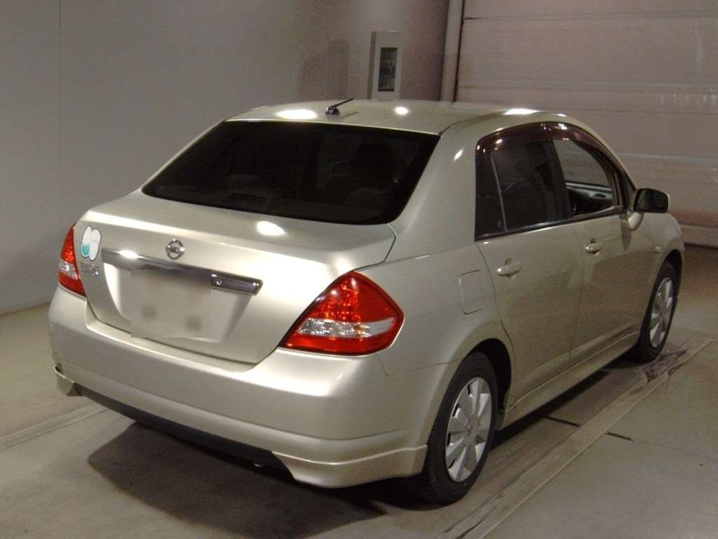 NISSAN TIIDA LATIO