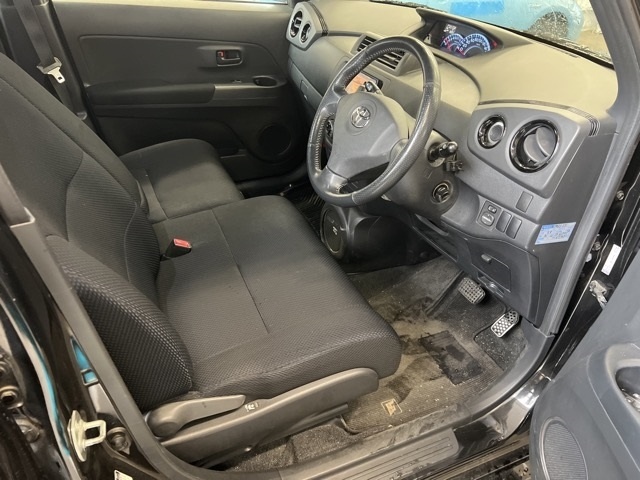 TOYOTA BB