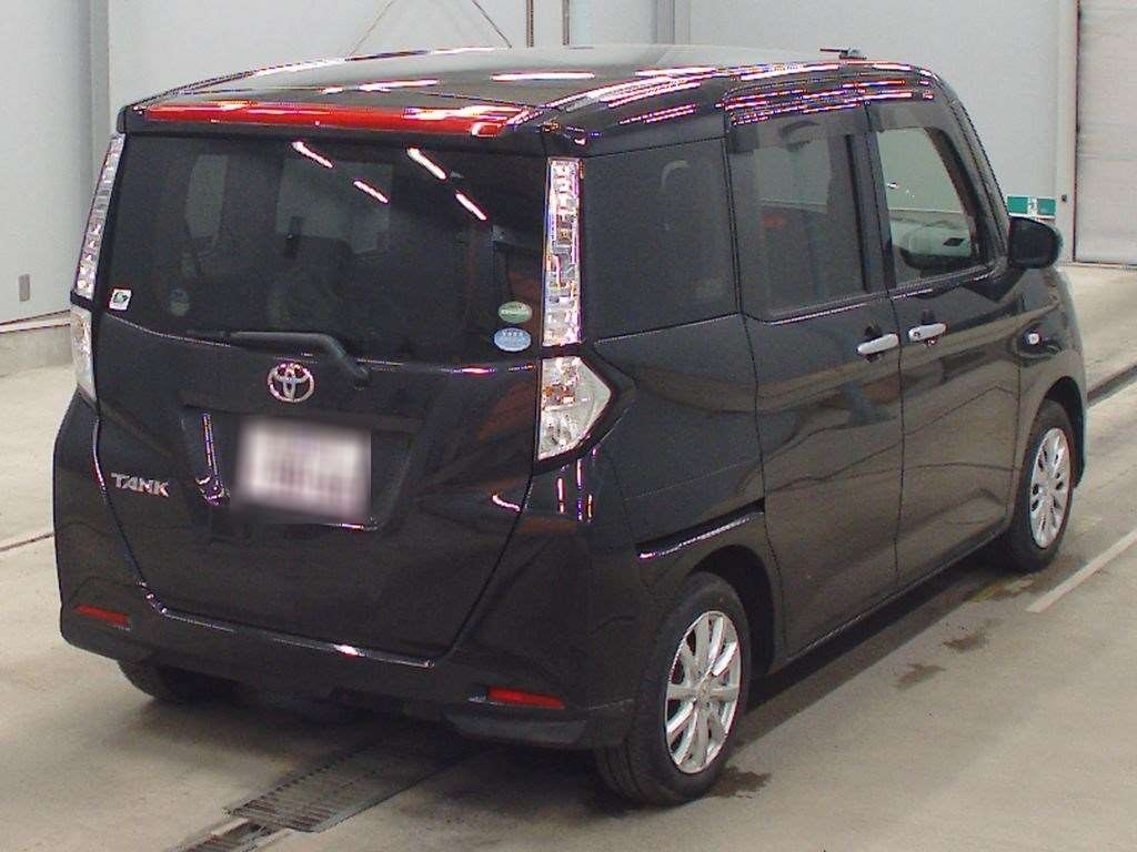 TOYOTA TANK