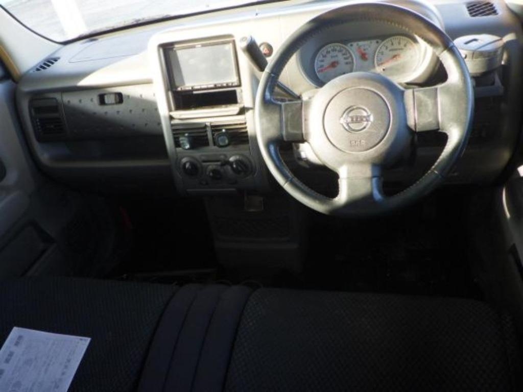 NISSAN CUBE