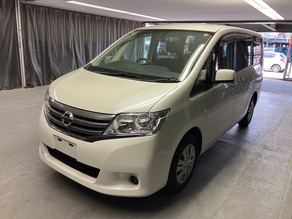NISSAN SERENA