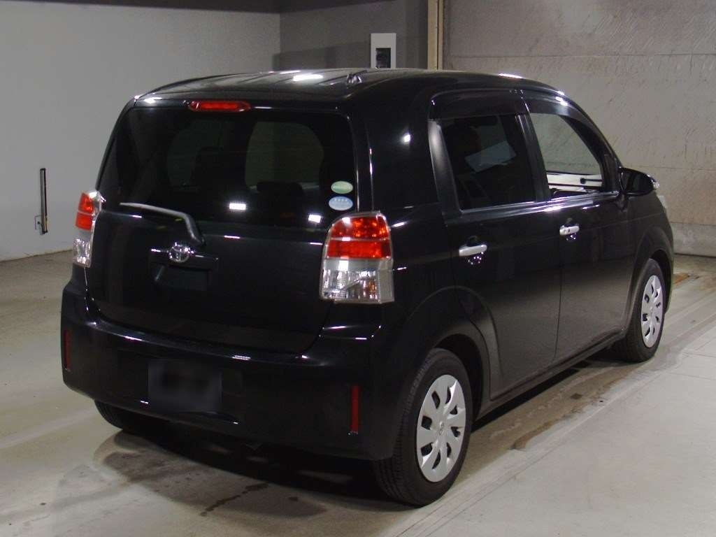 TOYOTA SPADE
