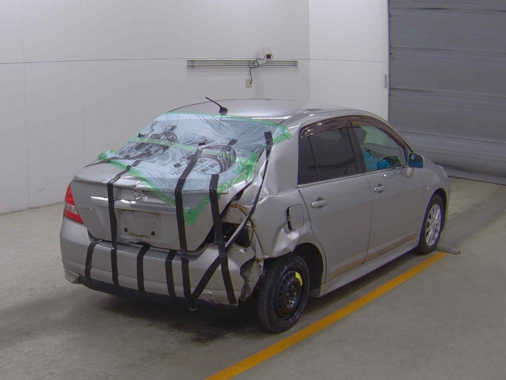 NISSAN TIIDA LATIO