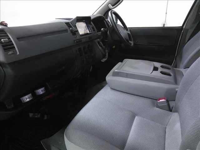 TOYOTA REGIUS ACE