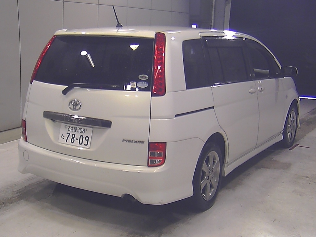TOYOTA ISIS