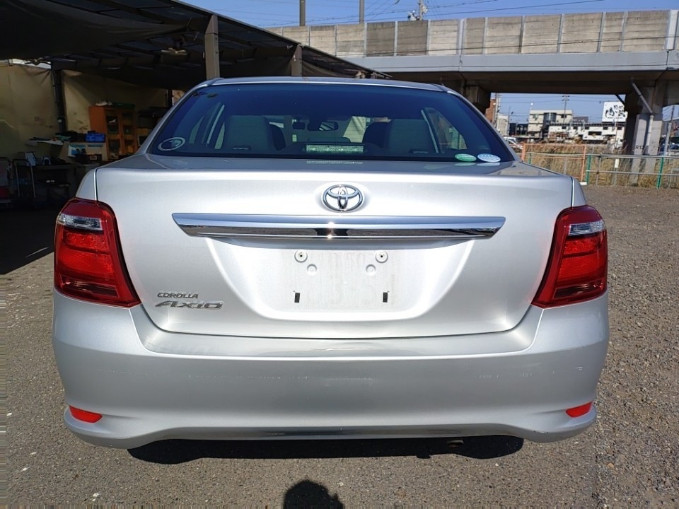 TOYOTA COROLLA AXIO