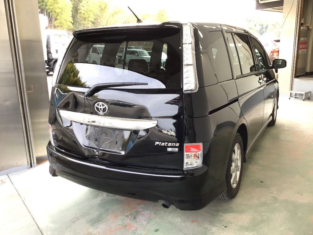 TOYOTA ISIS