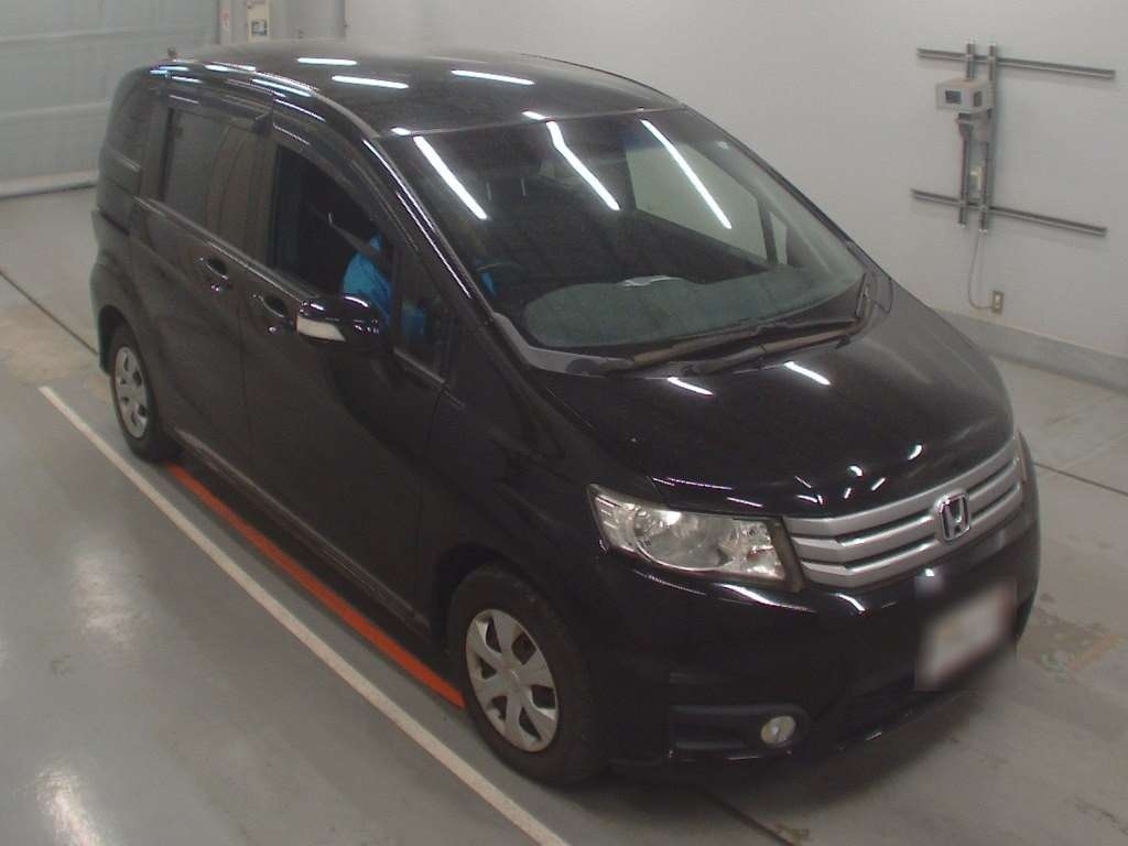 HONDA FREED SPIKE