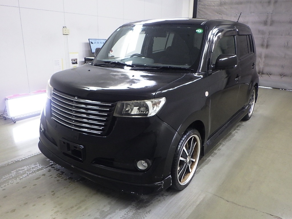 TOYOTA BB