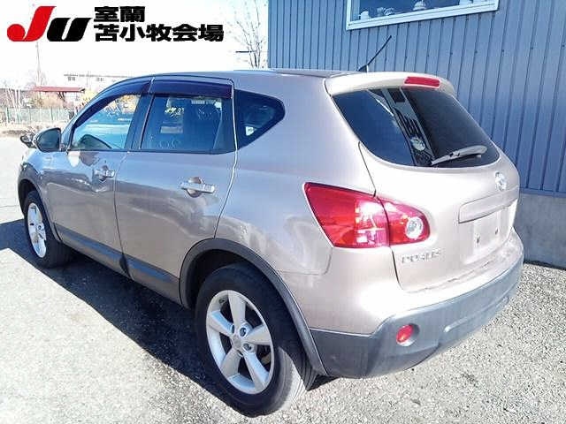 NISSAN DUALIS