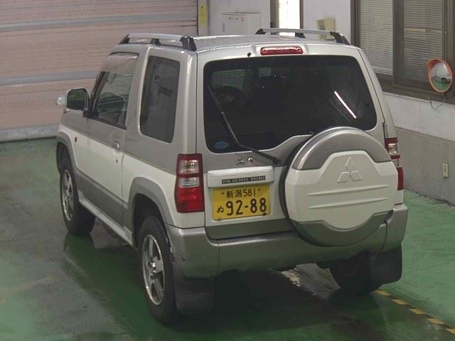 MITSUBISHI PAJERO MINI