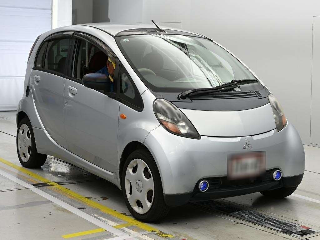 MITSUBISHI I