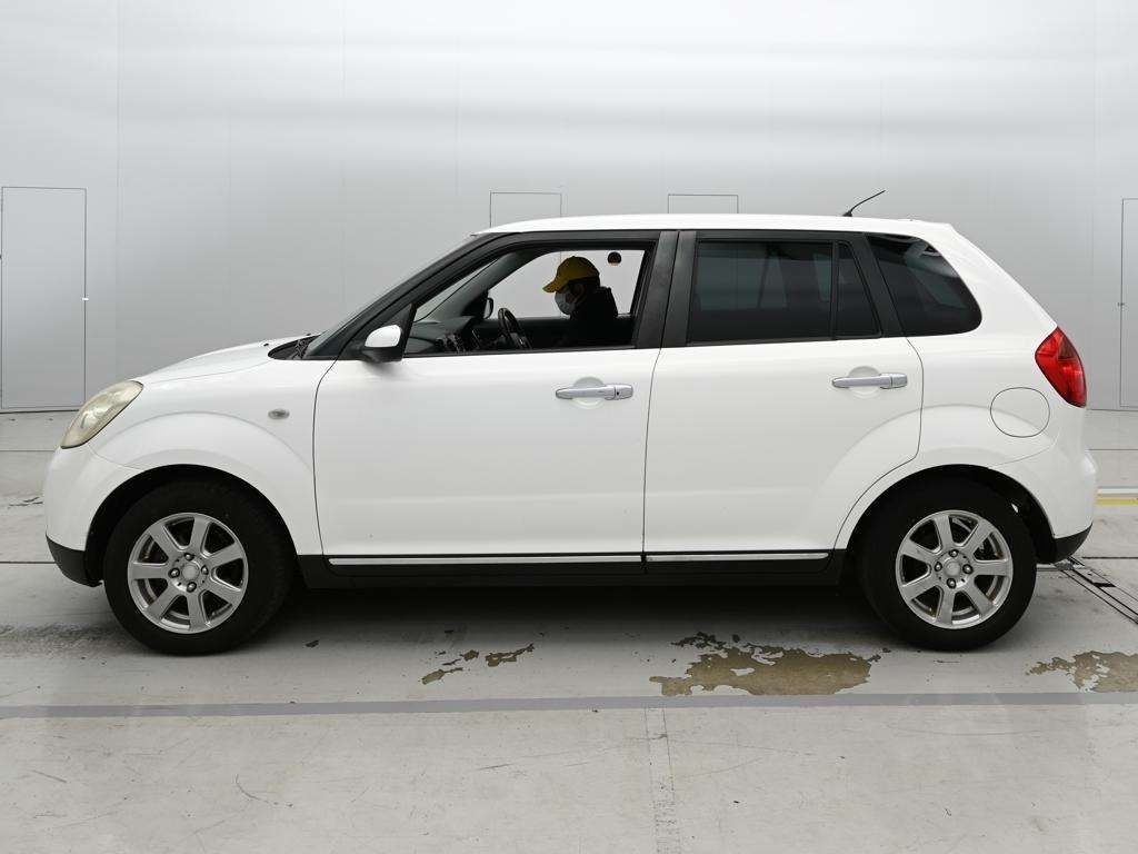 MAZDA VERISA
