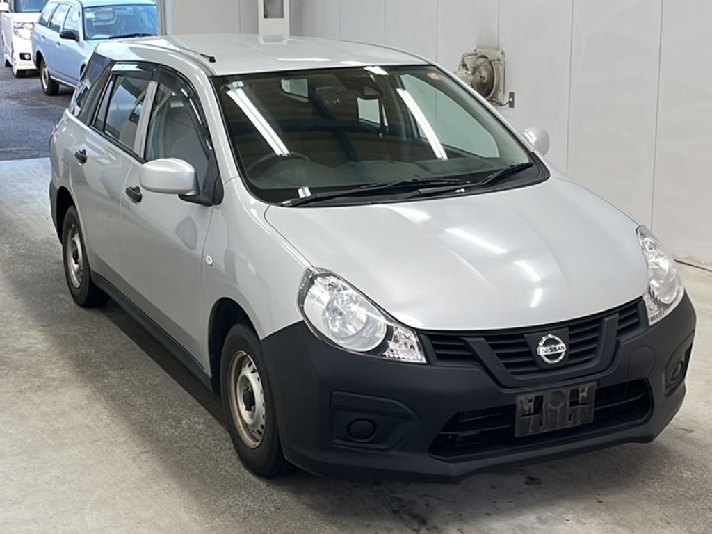 NISSAN AD