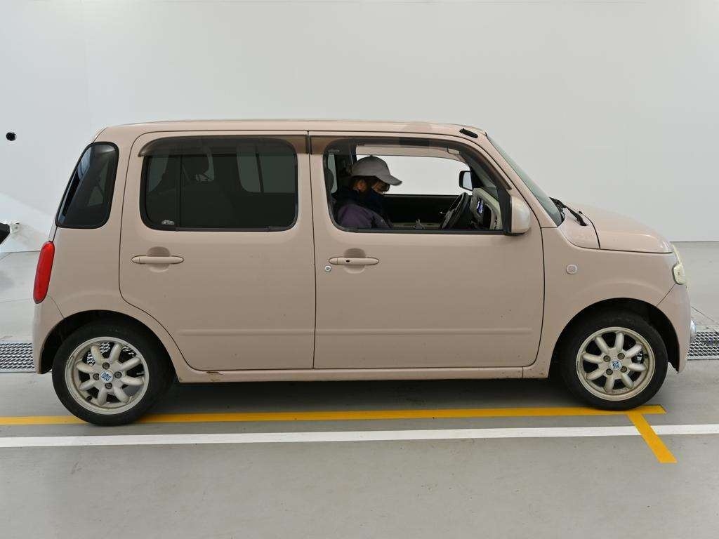 DAIHATSU MIRA COCOA