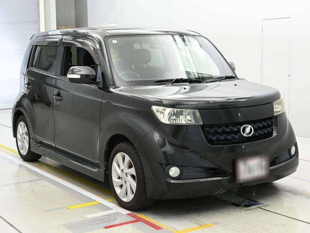 TOYOTA BB