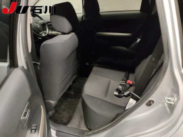 TOYOTA IST