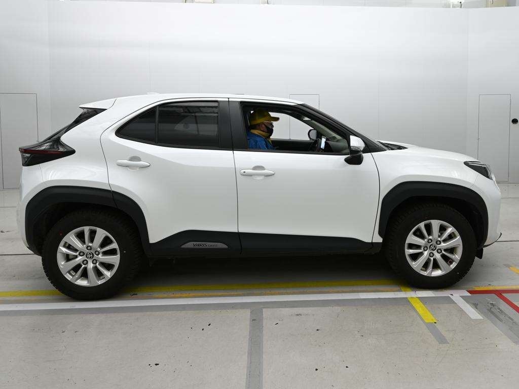 TOYOTA YARIS CROSS