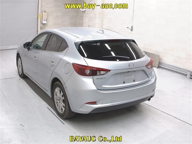 MAZDA AXELA
