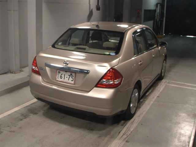 NISSAN TIIDA LATIO
