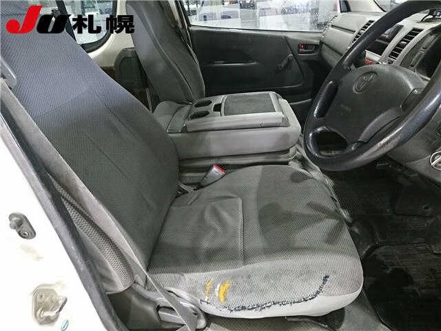TOYOTA REGIUS ACE