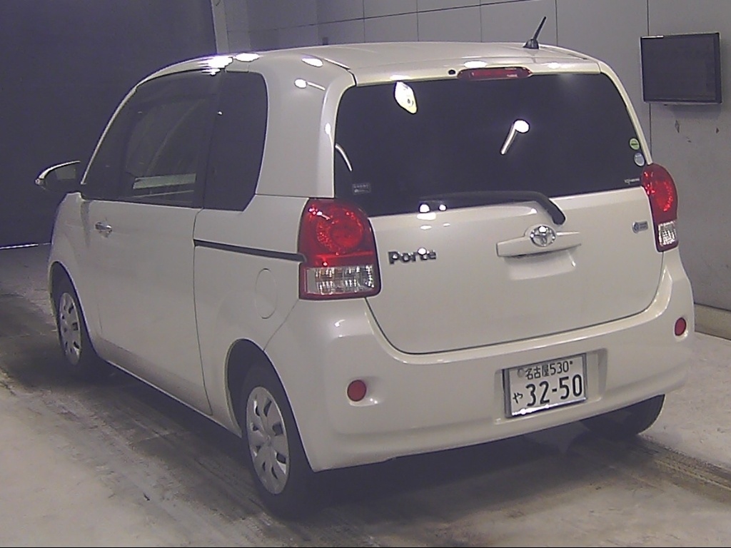 TOYOTA PORTE