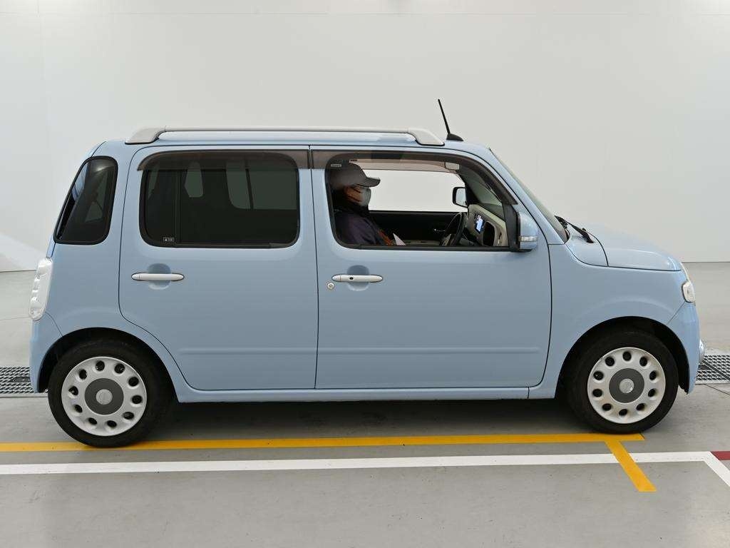 DAIHATSU MIRA COCOA