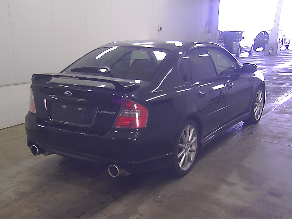 SUBARU LEGACY B4