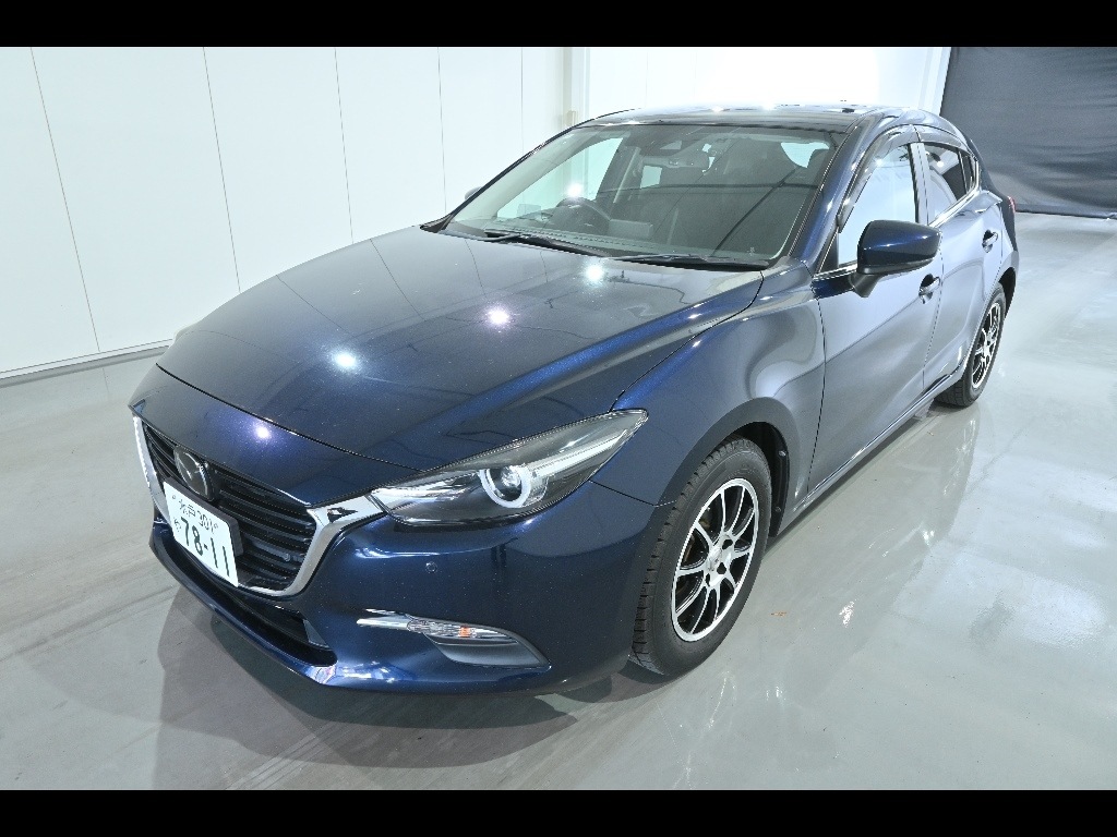 MAZDA AXELA