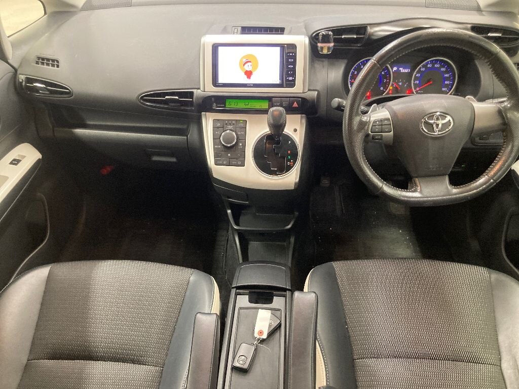 TOYOTA WISH