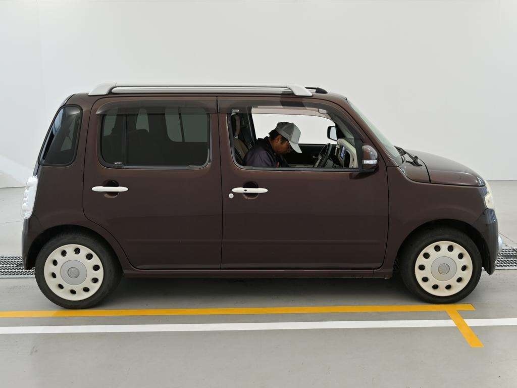 DAIHATSU MIRA COCOA