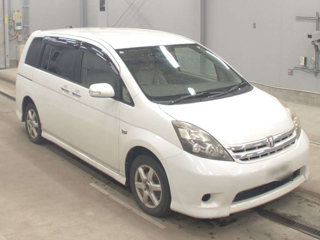 TOYOTA ISIS