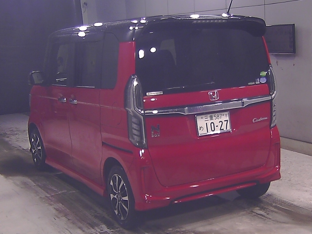 HONDA N-BOX