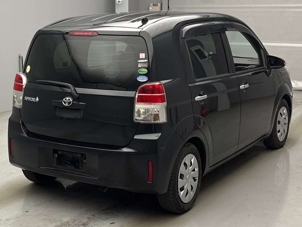 TOYOTA SPADE