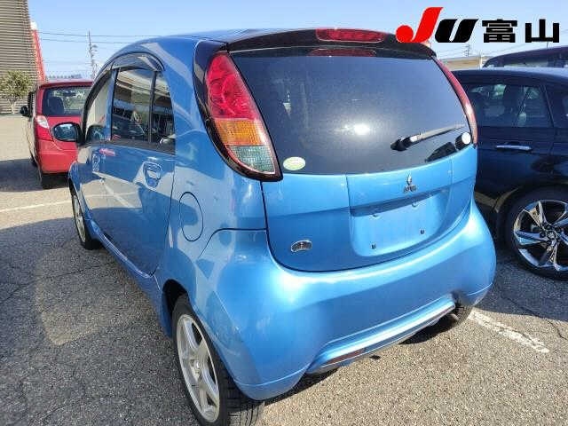 MITSUBISHI I