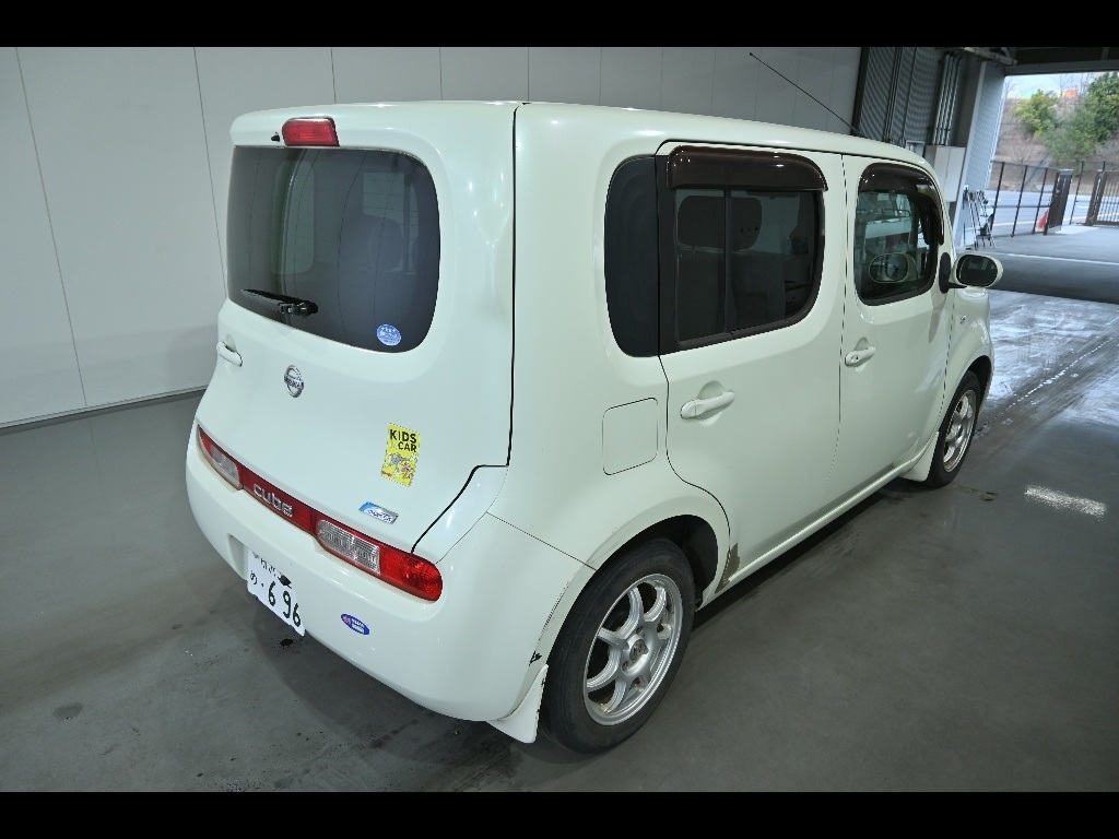 NISSAN CUBE