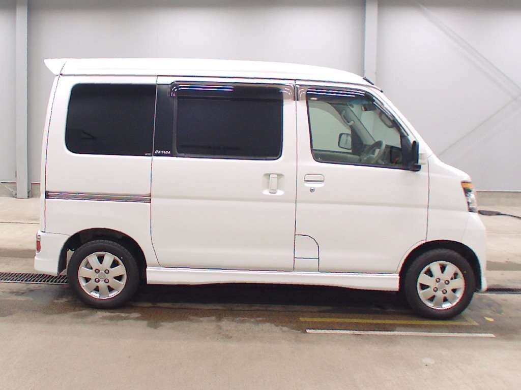DAIHATSU ATRAI
