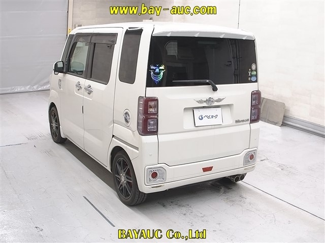 DAIHATSU WAKE