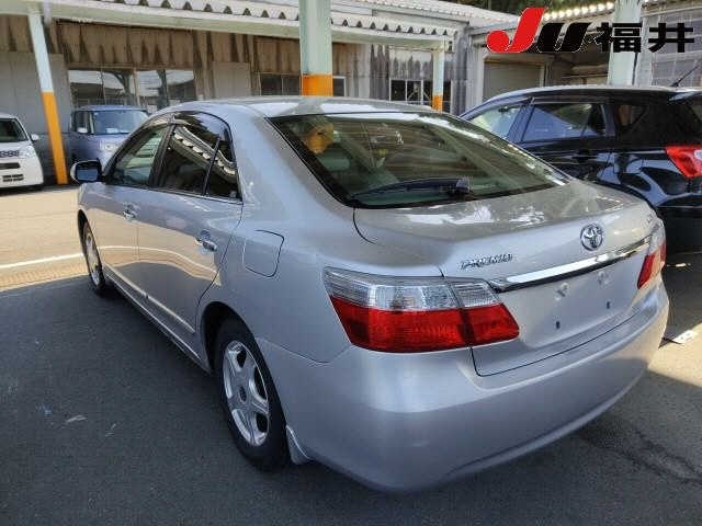 TOYOTA PREMIO