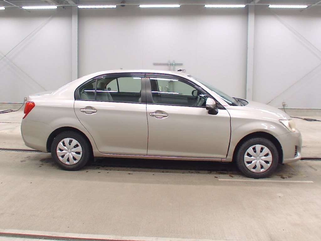 TOYOTA COROLLA AXIO