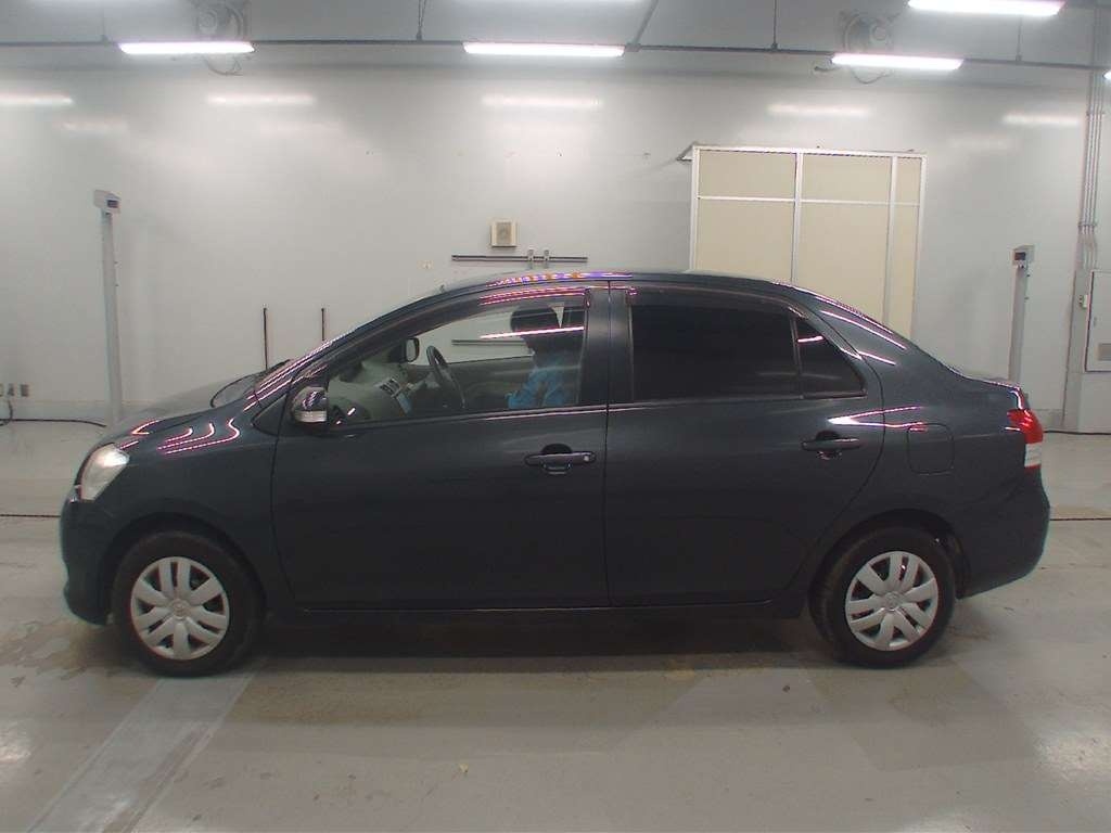 TOYOTA BELTA